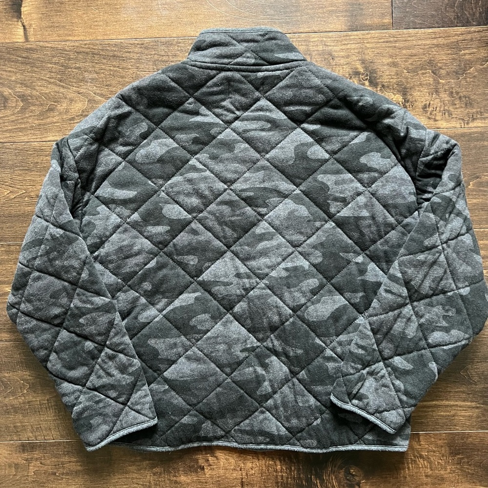 Z Supply Maya Camo Quilted Jacket - Xs. View 3